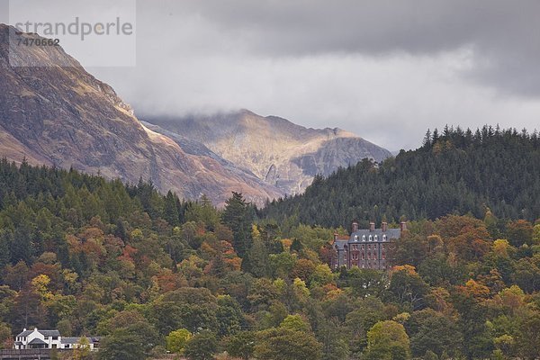 Europa Berg Großbritannien Gebäude Glencoe Punkt Seitenansicht Highlands Schottland