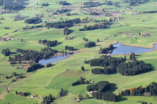 Luftaufnahme  Seenland  Allgäu  Deutschland  Europa