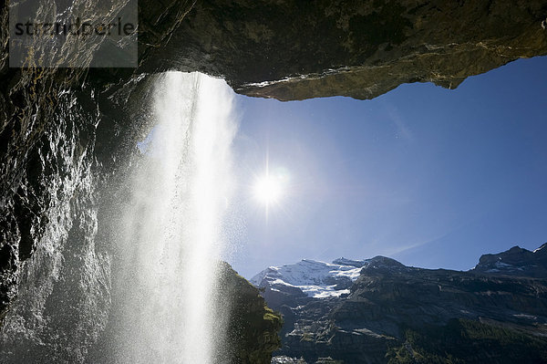 Europa Wasserfall Berner Oberland Kandersteg Schweiz Kanton Bern