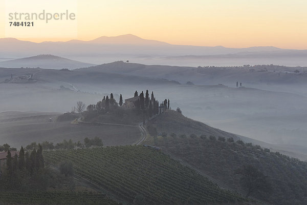 Europa Italien UNESCO-Welterbe Morgenstimmung Provinz Siena