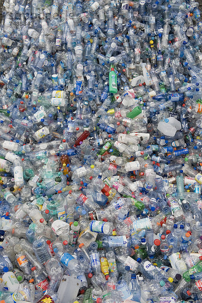 Deutschland  Recycling von leeren Kunststoffflaschen