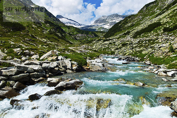 Österreich  Blick auf den Wasserfall