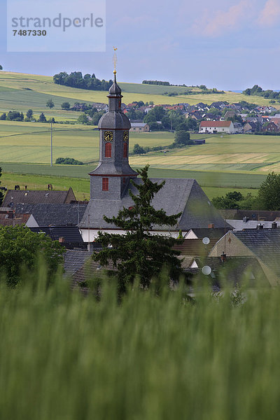 Deutschland  Hessen  Blick auf die Kirche von Heringen