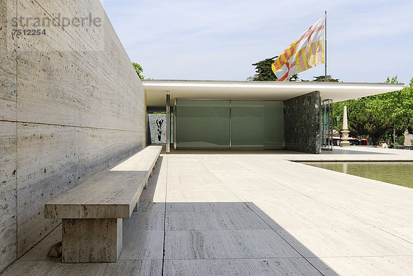 Barcelona-Pavillon  rekonstruierter deutscher Pavillon für die Weltausstellung 1929  Architekt Ludwig Mies van der Rohe