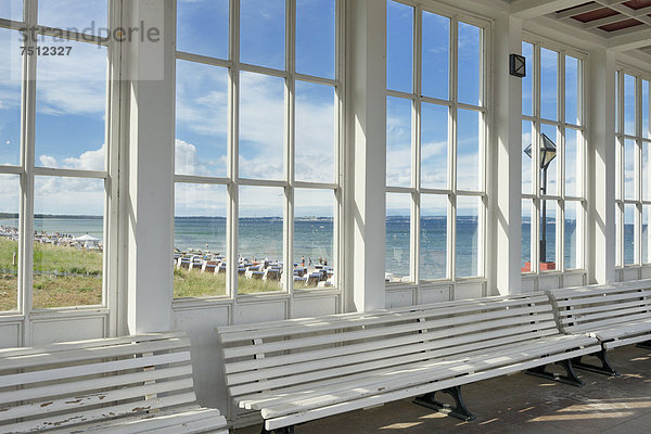 sehen Fenster Strand Gebäude Stadt Meer Urlaub Spa blättern Baltikum Kurhaus Messehalle