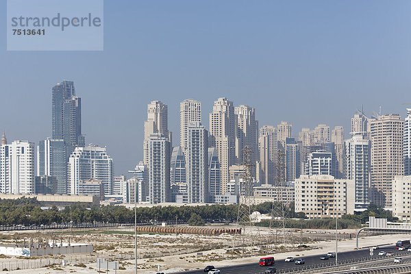 leer Skyline Skylines Vereinigte Arabische Emirate VAE Jachthafen Landschaft Naher Osten Asien Öde Dubai