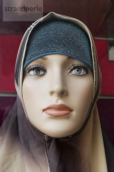 Schaufensterpuppe mit arabischem Kopftuch  modisch  Deira  Dubai  Vereinigte Arabische Emirate  Naher Osten  Asien