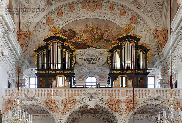 Orgeln  ehemalige Stiftskirche Garsten bei Steyr  Hochbarock  Traunviertel  Oberösterreich  Österreich  Europa