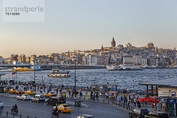 Europa Türkei Galatabrücke Goldenes Horn Istanbul