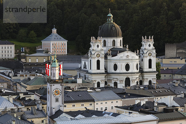 Europa Berg Halle Stadt Kirche Ansicht Österreich Kapuzinerberg Salzburg