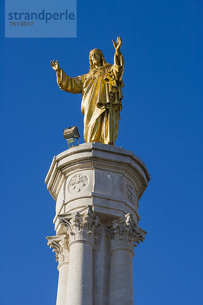 Statue von Jesus Christus  Wallfahrtskirche  Santu·rio de F·tima  Fatima-Schrein  Fatima  Ourem  Santarem  Portugal  Europa