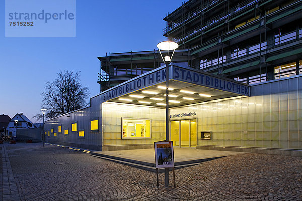 Neue Stadtbibliothek im Rathaus  Abendstimmung  Rheinfelden - Baden  Baden-Württemberg  Deutschland  Europa