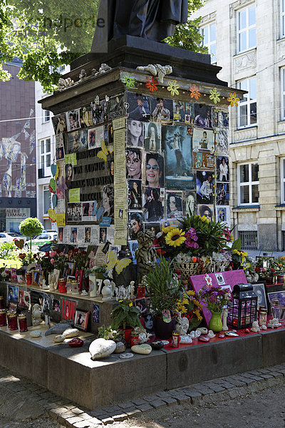 Michael Jackson Gedenkstätte  Statue Orlando di Lasso  Promenadenplatz  München  Bayern  Deutschland  Europa