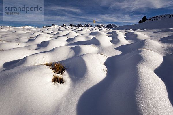 Schneeformation im Herbst  Kalkkögel  Tirol  Österreich  Europa