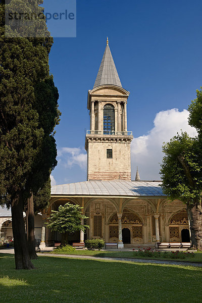 Gerechtigkeitsturm  Adalet Kulesi  ursprünglich unter Mehmed II. errichtet und dann renoviert und erweitert von Suleiman I zwischen 1527 und 1529  Topkapi-Palast  Istanbul  Türkei