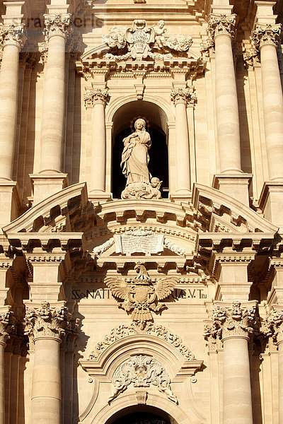 Barock-Fassade des Doms von Syrakus  Kathedrale  Syrakus  Siracusa  Sizilien  Italien  Europa