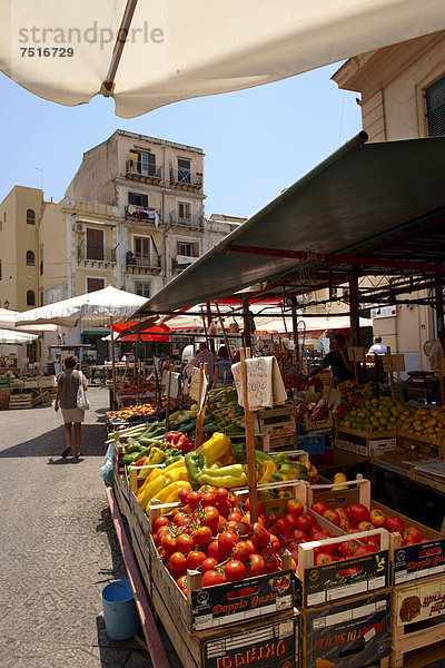 Wochenmarkt  Palermo  Sizilien  Italien  Europa