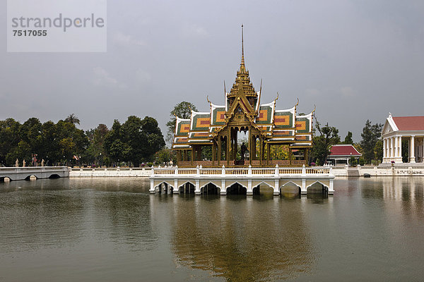 Bang Pa-In  Aisawan-Thippayat-Pavillon  Sommerpalast der Königsfamilie  Ayutthaya  Thailand  Asien