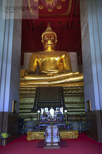 Vihan Phra Mongkhon Bophit  Mongkol Bobhit  Buddha-Statue  Ayutthaya  Thailand  Asien