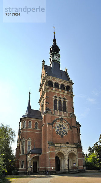 '''Rote Kirche''  Lutherkirche Radebeul-Ost  Sachsen  Deutschland  Europa'