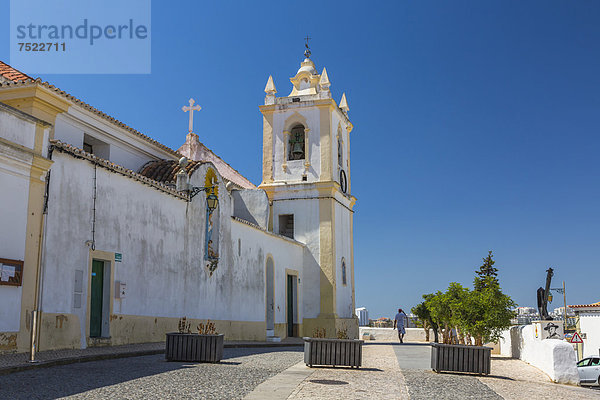 Kirche  Nossa Senhora da Conceicao  Fischerdorf Ferragudo  Algarve  Portugal  Europa
