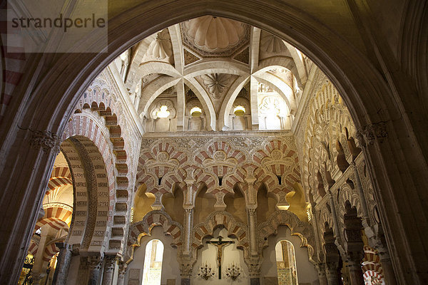 Innenraum der Kathedrale  ehemalige Moschee Mezquita  Cordoba  Andalusien  Spanien  Europa