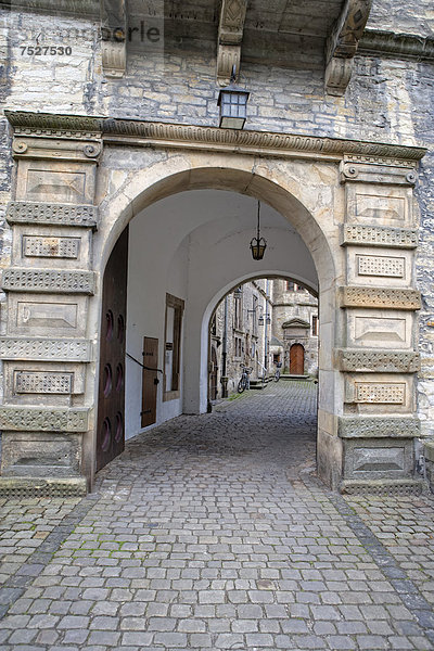 Die Dreiecksburg Wewelsburg  früher nationalsozialistische Kultstätte der Nazis  SS  heute Jugendherberge und Kreisheimatmuseum  Büren  Nordrhein-Westfalen  Deutschland  Europa