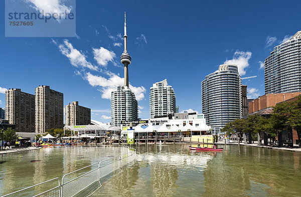 Harbourfront Centre  CN-Tower  Toronto  Provinz Ontario  Kanada  Nordamerika