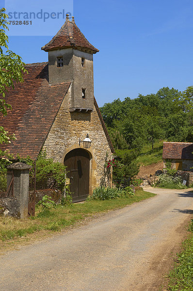 'Autoire  der Ort zählt zu den ''Les Plus Beaux Villages de France'' oder die ''Schönsten Dörfer Frankreichs''  Region Midi-PyrÈnÈes  DÈpartement Lot  Frankreich  Europa'