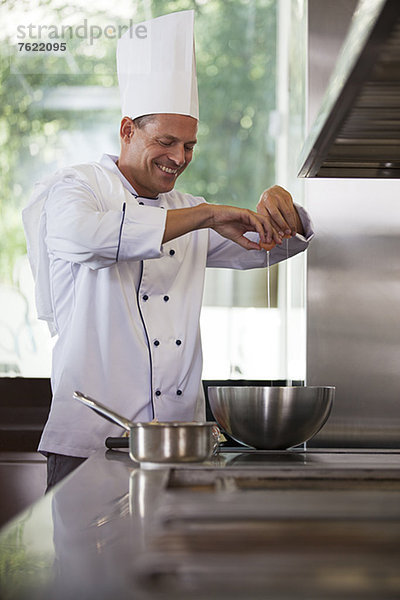 Kellnerkochen in der Restaurantküche