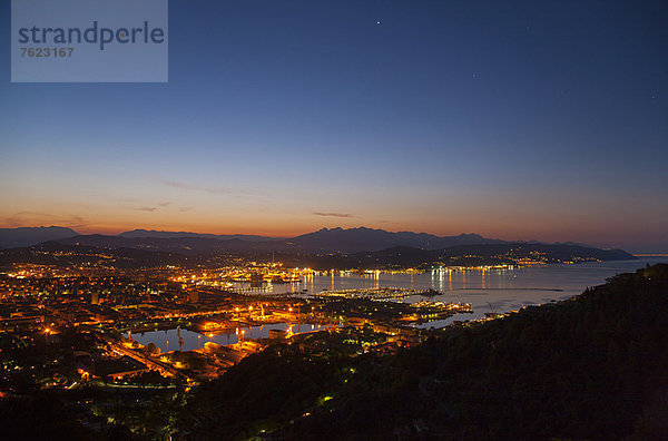 Luftaufnahme von La Spezia und Hafen