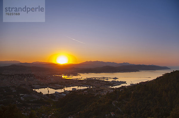 Luftaufnahme von La Spezia und Hafen