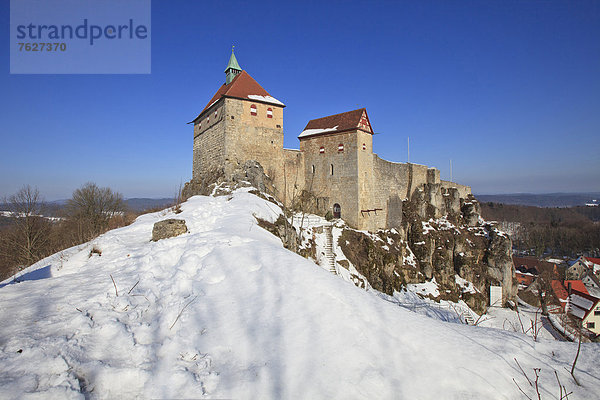Burg Hohenstein im Winter  Franken  Bayern  Deutschland