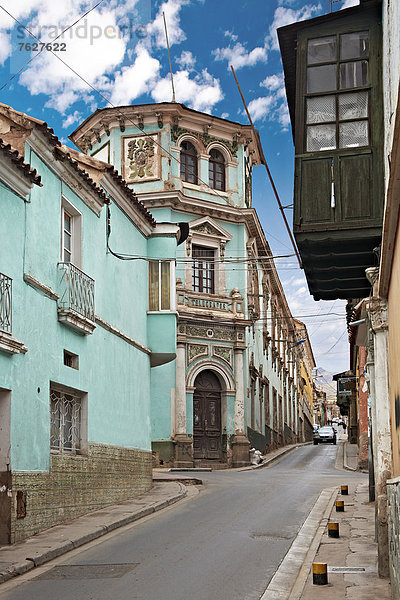 Koloniale Architektur in den Straßen von Potosi  Bolivien
