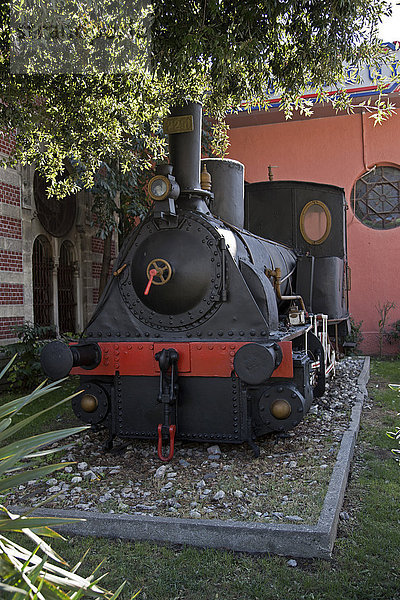 Alte Lokomotive von Krauss & Co aus München  Nr. 380  Patent  1874  Hauptbahnhof  Istanbul  Türkei