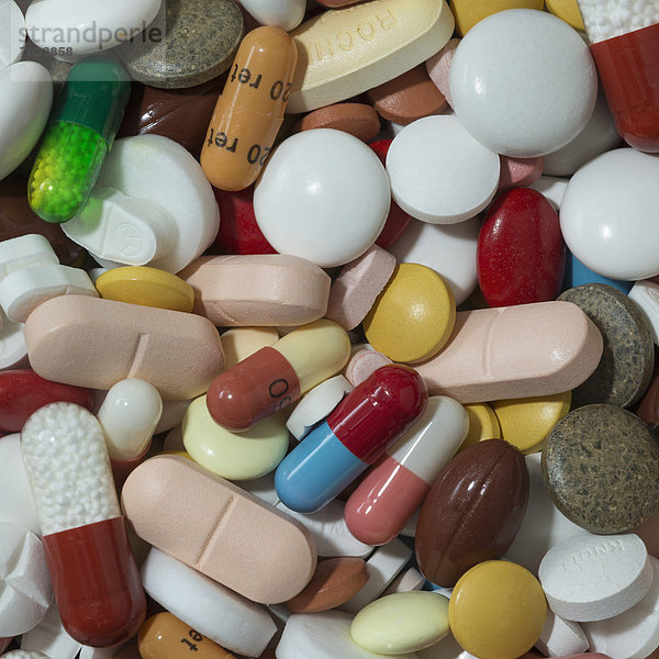 Bunt gemischte Pillen  Kapseln  Tabletten  Dragees