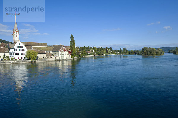 Europa  Stadt  Großstadt  Fluss  Kirche  Schaffhausen  Stein am Rhein  Schweiz