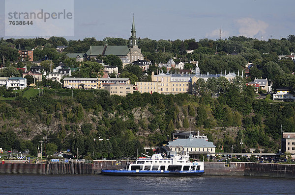 Wasser  Baum  Landschaft  Stadt  Großstadt  Boot  Querformat  Fluss  Saint Lawrence River  Kanada  Quebec