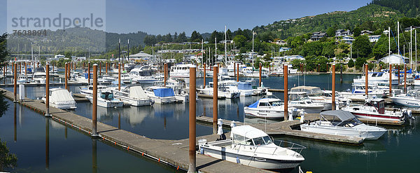 Fischereihafen  Fischerhafen  Vereinigte Staaten von Amerika  USA  Panorama  Amerika  Küste  Boot  Yacht  Nordamerika  Oregon