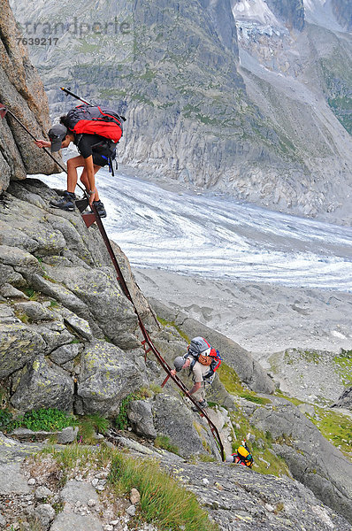 Felsbrocken  Leiter  Leitern  Hintergrund  Klettern  Sicherheit  Mädchen  klettern  Bewachung
