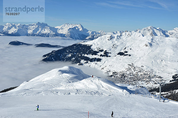 Winter Frische Wahrzeichen Hintergrund Alpen Wintersportort Fokus auf den Vordergrund Fokus auf dem Vordergrund Ski Verbier Schnee schweizerisch
