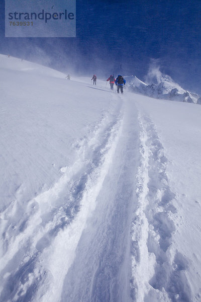 Spur Hütte Schneeschuh Berg Tagesausflug Eis Gletscher Bergwandern Moräne Berghütte Almhütte Aletschgletscher