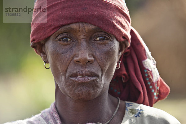 Frau  Mensch  Menschen  Menschengruppe  Menschengruppen  Gruppe  Gruppen  Afrika  Äthiopien  Volksstamm  Stamm