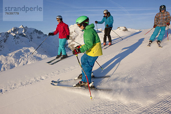 Europa  Berg  schnitzen  Skisport  Ski  Schweiz  Wintersport
