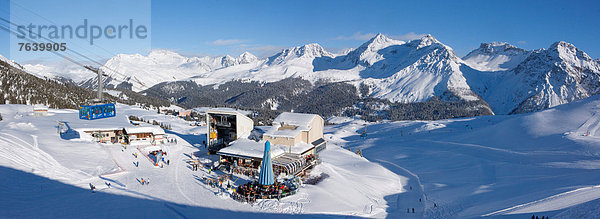 Panorama Freizeit Wintersport Europa Berg Winter Snowboarding Sport Abenteuer Religion Skisport Ski Kanton Graubünden Arosa Schweiz