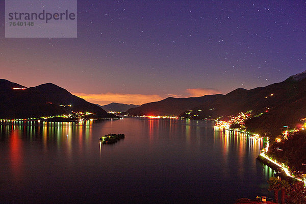 Europa Dunkelheit Nacht See Beleuchtung Licht Insel Ronco Schweiz