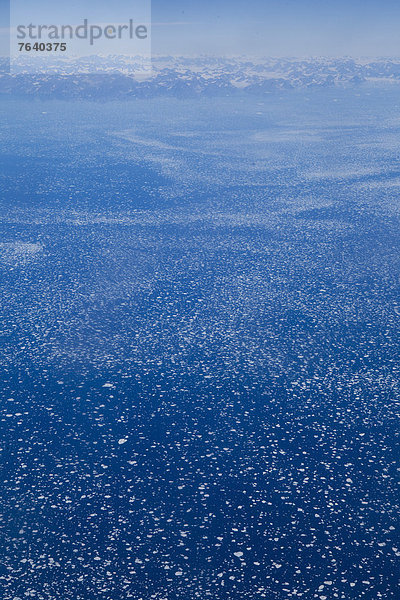 Meer  Eisberg  Atlantischer Ozean  Atlantik  Luftbild  Grönland