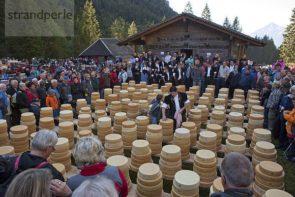 Europa Tradition Party Landwirtschaft Käse Kostüm - Faschingskostüm Bern Berner Oberland Folklore Schweiz