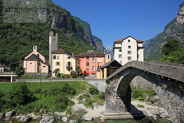 Landschaftlich schön landschaftlich reizvoll Europa Stein Ruhe Reise Brücke Querformat Dorf Geographie Schweiz