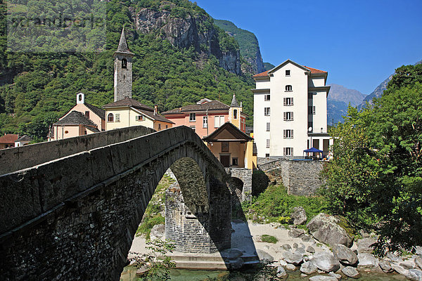 Landschaftlich schön landschaftlich reizvoll Europa Stein Ruhe Reise Brücke Querformat Dorf Geographie Schweiz